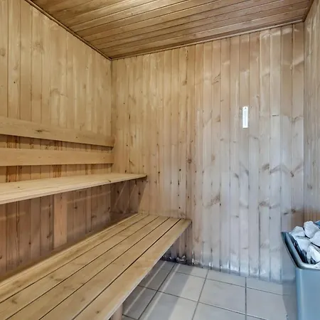 For 12 People With Indoor Pool بيت للعطل *